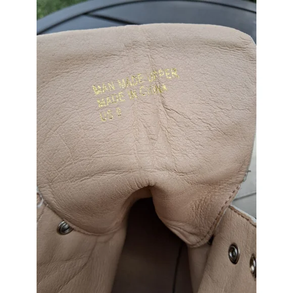 mi.im Beige Lace Up Boots with Black Laces US 9 MILITARY Winter Lug Heel EUC - Picture 9 of 11